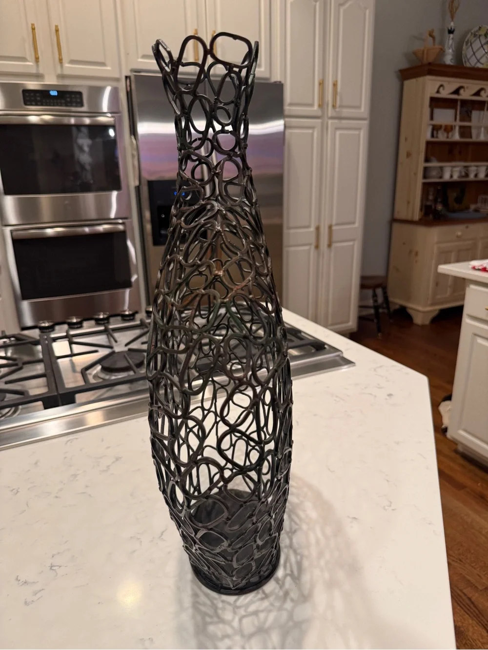 Metal Wire Floor Vase modern black